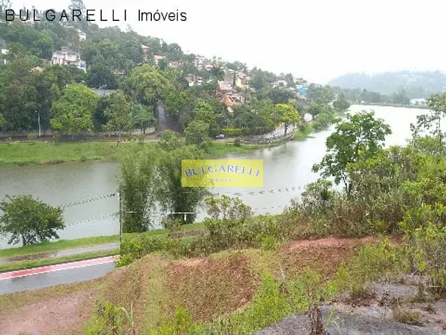 Terreno com 1456m², à venda, no bairro LOTEAMENTO VALE AZUL I em Jundiaí