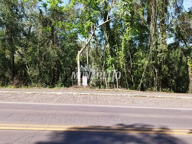Terreno com 662m², à venda, no bairro Dos Estudantes em Ipira