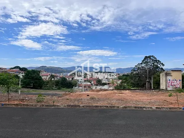 Terreno com 250m², à venda, no bairro Recanto da Serra em Andradas
