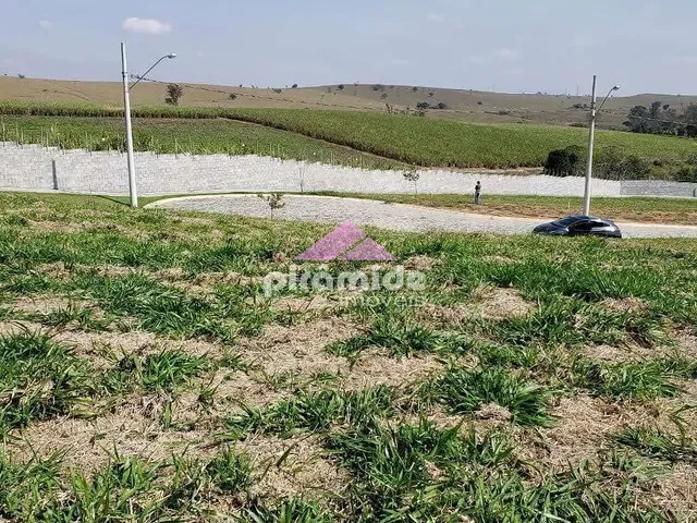 Terreno com 660m², à venda, no bairro Piedade em Caçapava