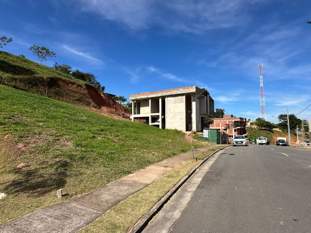 Terreno com 316m², à venda, no bairro Teixeiras em Juiz de Fora