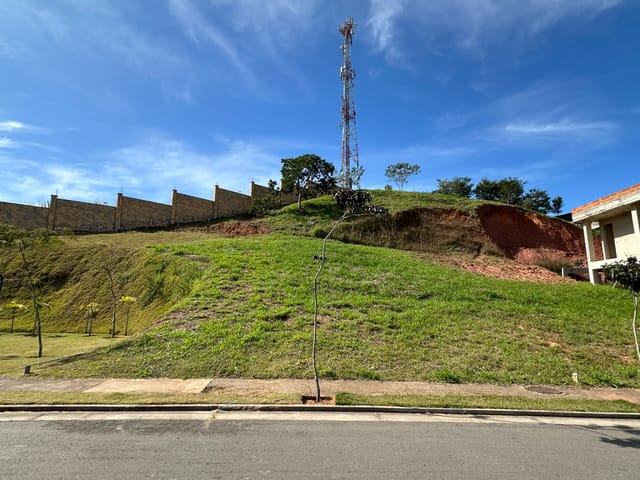 Terreno com 316m², à venda, no bairro Teixeiras em Juiz de Fora