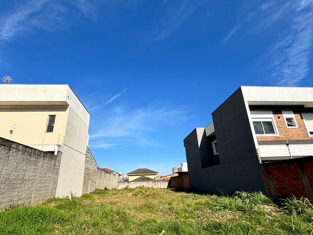 Terreno com 438m², à venda, no bairro Jardim Carvalho em Ponta Grossa