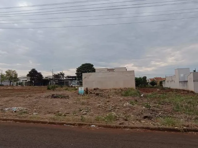 Terreno com 300m², à venda, no bairro Jardim Espanha em Cambé