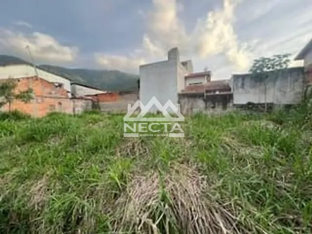Terreno com 230m², à venda, no bairro Enseada em São Sebastião