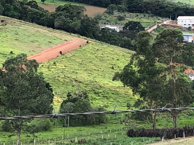Terreno com 1000m², à venda, no bairro Salto em Extrema