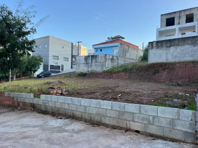 Terreno com 550m², para alugar, no bairro Portais (Polvilho) em Cajamar