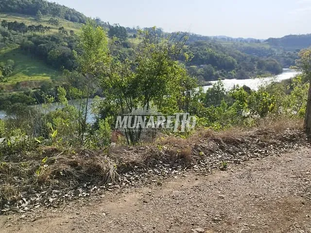 Terreno com 379m², à venda, no bairro Centro em Piratuba