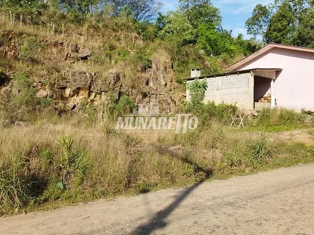 Terreno com 379m², à venda, no bairro Centro em Piratuba
