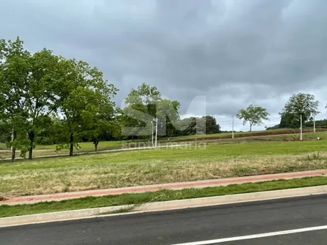 Terreno com 360m², à venda, no bairro Florência em Chapecó