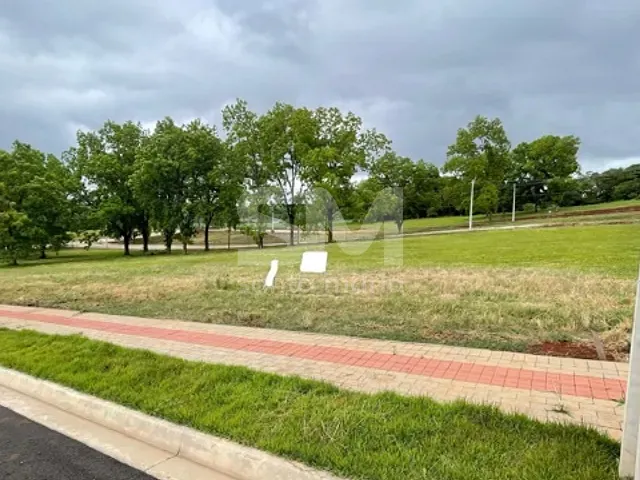 Terreno com 360m², à venda, no bairro Florência em Chapecó