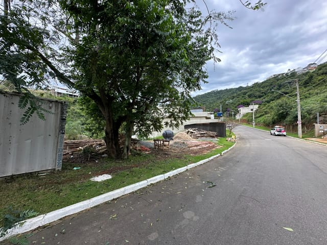 Terreno com 732m², à venda, no bairro Aeroporto em Juiz de Fora