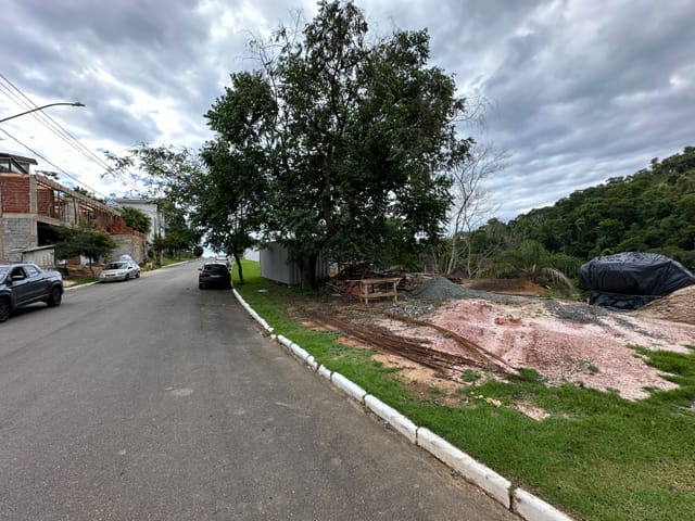 Terreno com 732m², à venda, no bairro Aeroporto em Juiz de Fora
