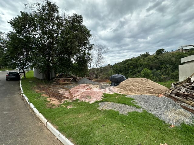 Terreno com 732m², à venda, no bairro Aeroporto em Juiz de Fora