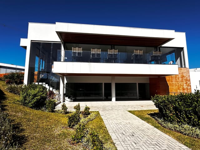 Terreno com 527m², à venda, no bairro Orfãs em Ponta Grossa