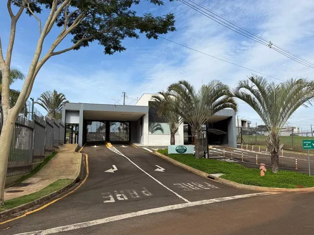 Terreno com 315m², à venda, no bairro Jardim Tarobá em Cambé