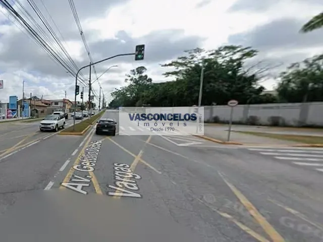 Terreno com 2000m², à venda, no bairro Jardim Califórnia em Jacareí
