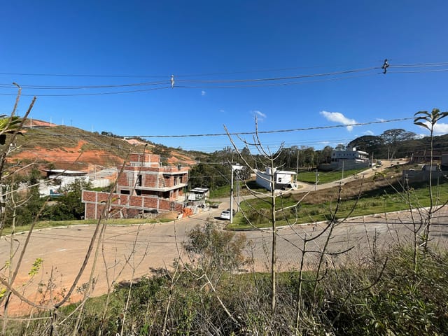 Terreno com 402m², à venda, no bairro Salvaterra em Juiz de Fora