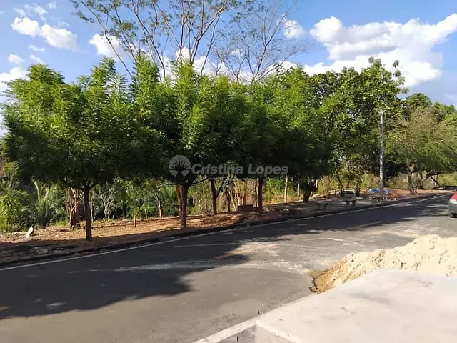 Terreno com 300m², à venda, no bairro Lourival Parente em Teresina