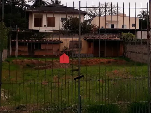 Terreno com 675m², à venda, no bairro Jardim Residencial Doutor Lessa em Pindamonhangaba