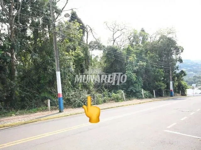 Terreno com 393m², à venda, no bairro Centro em Piratuba