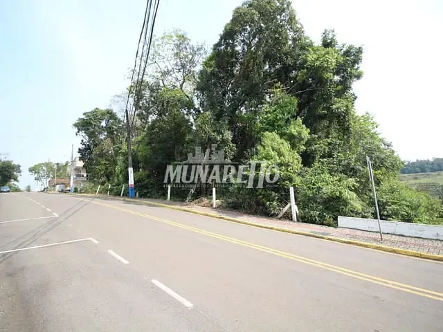 Terreno com 393m², à venda, no bairro Centro em Piratuba