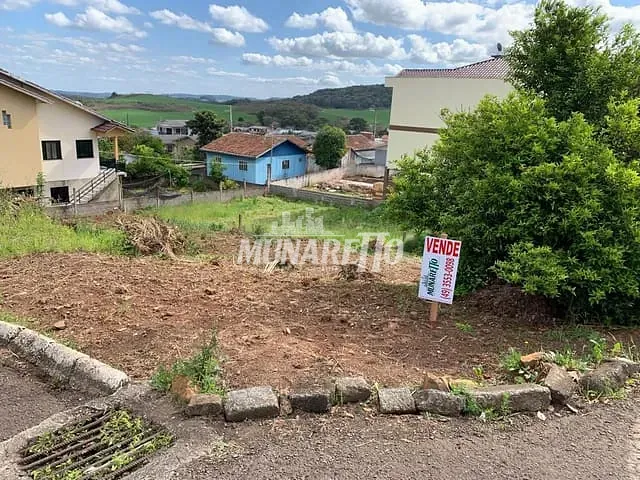 Terreno com 405m², à venda, no bairro Parizotto em Capinzal