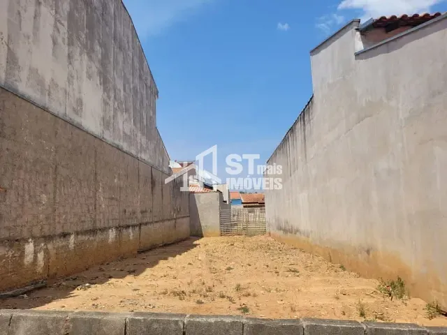 Terreno com 150m², à venda, no bairro Jardim Ipe em Andradas