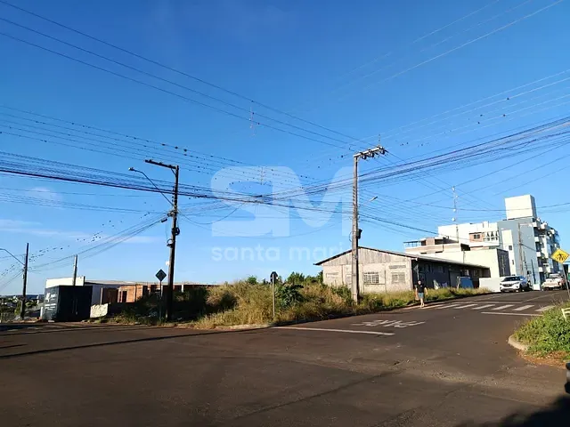 Terreno com 450m², à venda, no bairro Esplanada em Chapecó