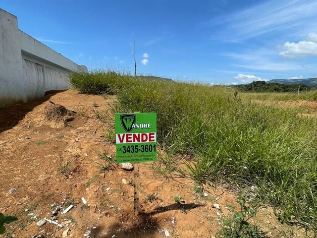 Terreno com 300m², à venda, no bairro Recanto Do Sol em Extrema
