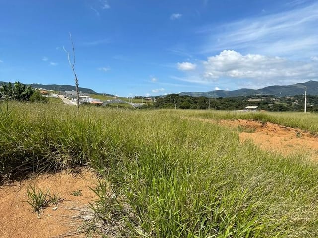 Terreno com 300m², à venda, no bairro Recanto Do Sol em Extrema