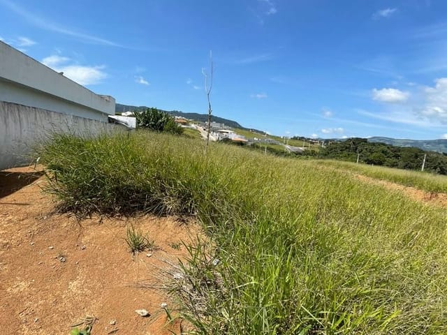 Terreno com 300m², à venda, no bairro Recanto Do Sol em Extrema