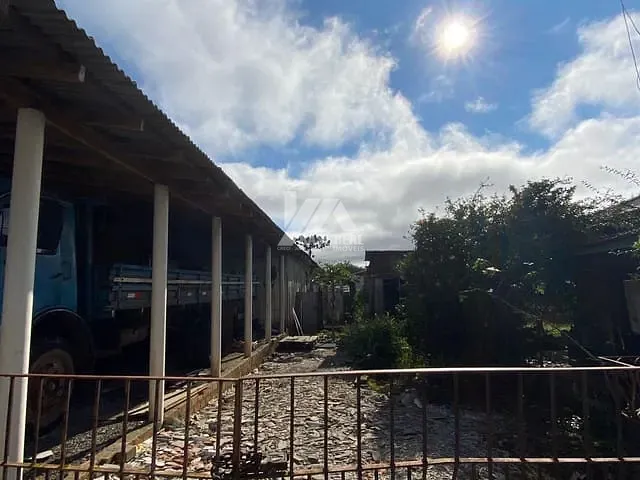 Terreno com 880m², à venda, no bairro Orfãs em Ponta Grossa