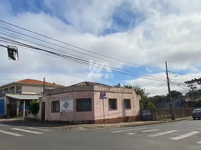 Terreno com 880m², à venda, no bairro Orfãs em Ponta Grossa