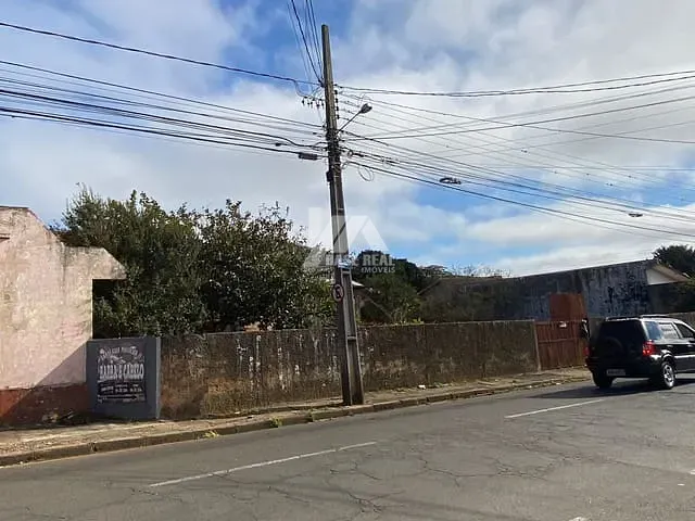 Terreno com 880m², à venda, no bairro Orfãs em Ponta Grossa