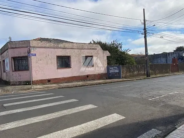 Terreno com 880m², à venda, no bairro Orfãs em Ponta Grossa