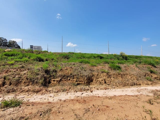 Terreno com 200m², à venda, no bairro Jardim Carvalho em Ponta Grossa