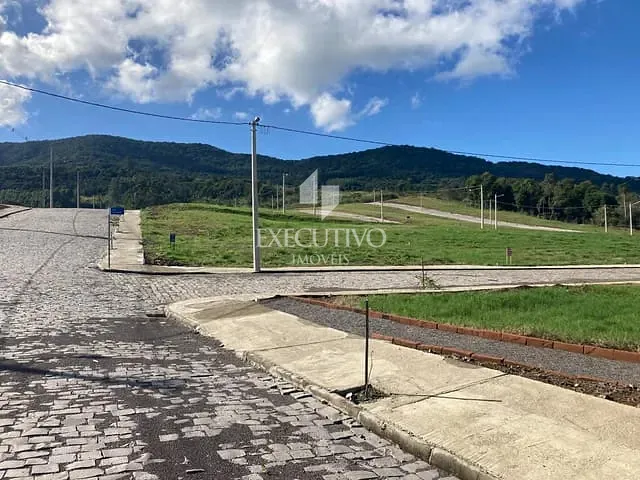 Terreno com 215m², à venda, no bairro Bairro Dona Rita em Arroio do Meio