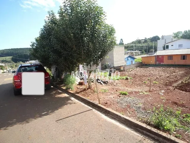 Terreno com 376m², à venda, no bairro Universitário em Capinzal