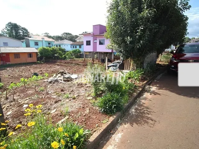 Terreno com 376m², à venda, no bairro Universitário em Capinzal