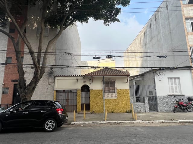 Foto do Terreno - Terreno no Pari com 175m², Ideal para Galpão ou Imóvel Comercial com Moradia – R$1.280.000 | Próx. Carlos de Campos e Marginal Tietê | Documentação OK | Imobiliária Xavier e Brito