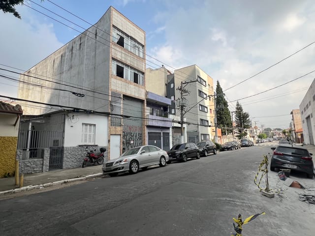 Foto do Terreno - Terreno no Pari com 175m², Ideal para Galpão ou Imóvel Comercial com Moradia – R$1.280.000 | Próx. Carlos de Campos e Marginal Tietê | Documentação OK | Imobiliária Xavier e Brito