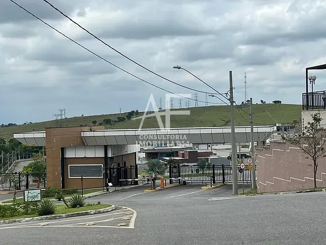 Terreno com 375m², à venda, no bairro Parque Residencial Maria Elmira em Caçapava