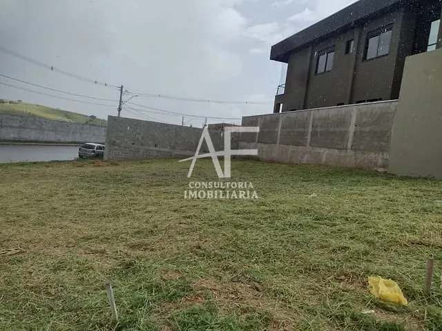 Terreno com 375m², à venda, no bairro Parque Residencial Maria Elmira em Caçapava