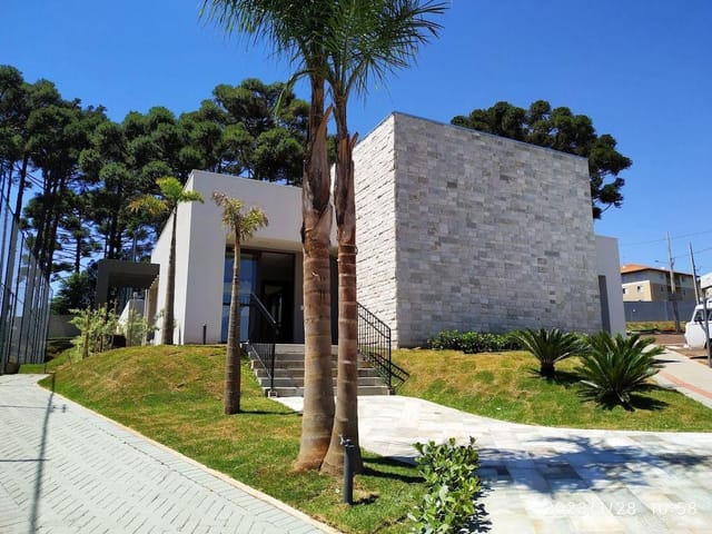 Terreno com 252m², à venda, no bairro Uvaranas em Ponta Grossa