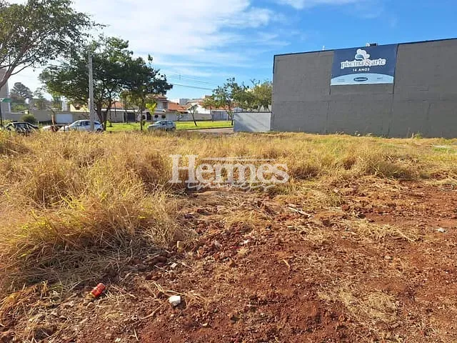 Terreno com 332m², para alugar, no bairro Parque da Figueira em Paulínia