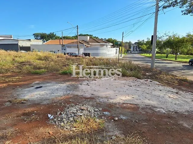 Terreno com 332m², para alugar, no bairro Parque da Figueira em Paulínia