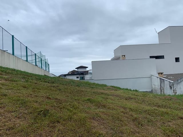 Terreno com 328m², à venda, no bairro Vale dos Cristais em Macaé