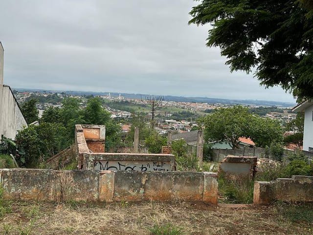 Terreno com 476m², à venda, no bairro Oficinas em Ponta Grossa