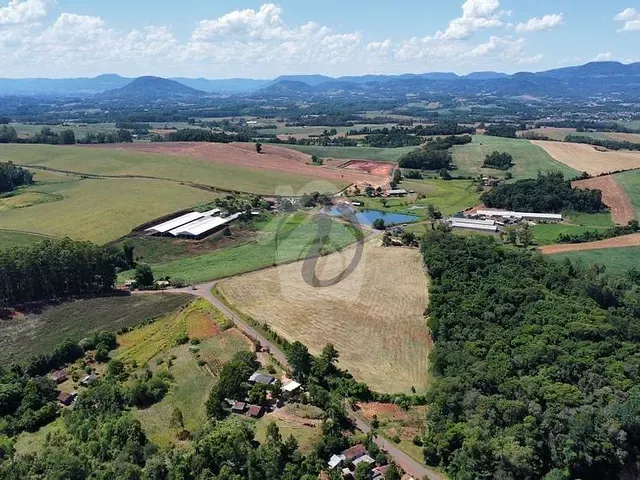 Terreno à venda, no bairro Canabarro em Teutônia
